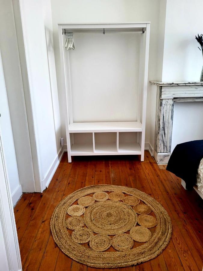 Brussels Bed & Blockchain Private Rooms With Shared Bathroom Etterbeek Exterior foto