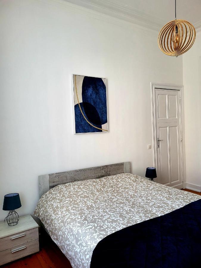 Brussels Bed & Blockchain Private Rooms With Shared Bathroom Etterbeek Exterior foto
