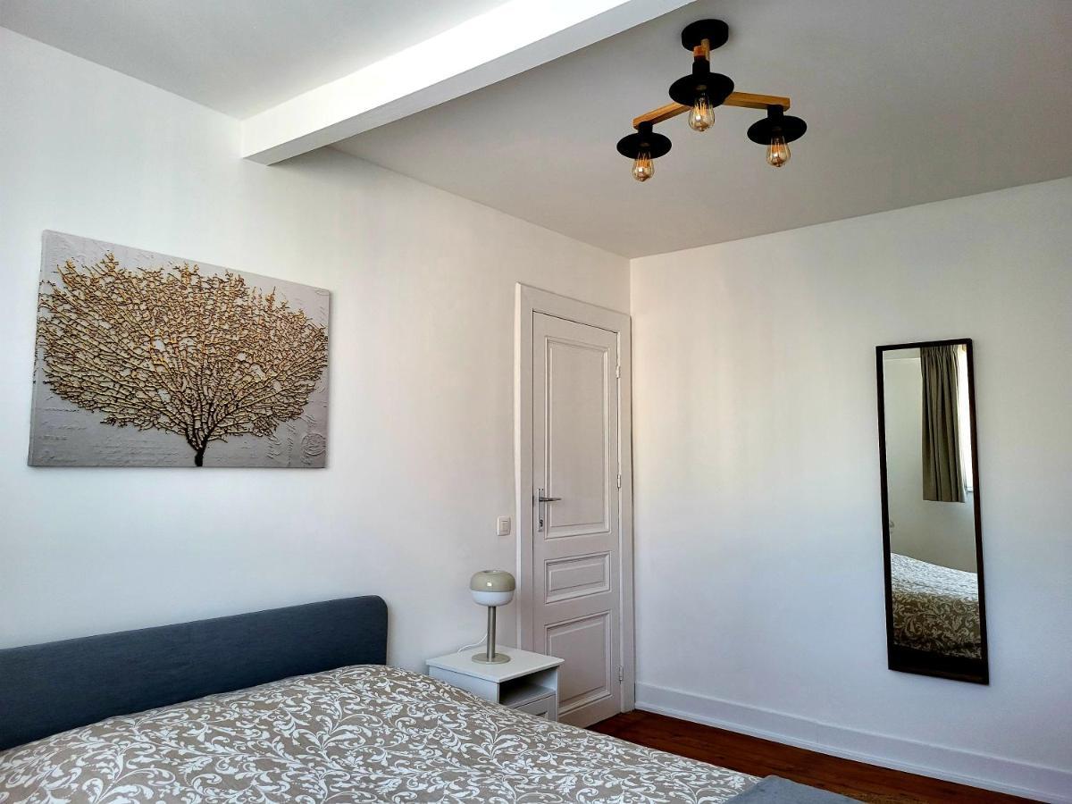 Brussels Bed & Blockchain Private Rooms With Shared Bathroom Etterbeek Exterior foto