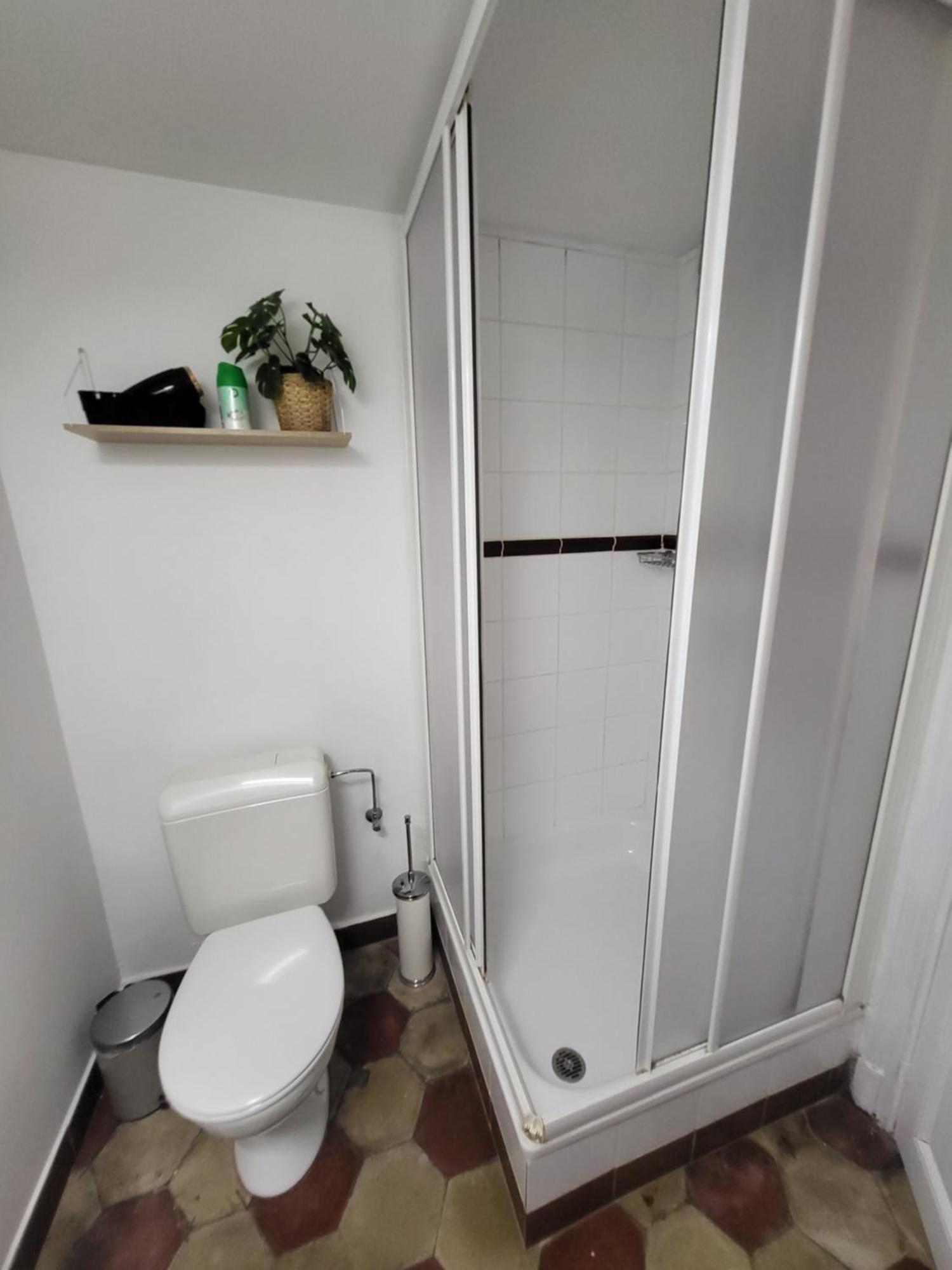 Brussels Bed & Blockchain Private Rooms With Shared Bathroom Etterbeek Habitación foto