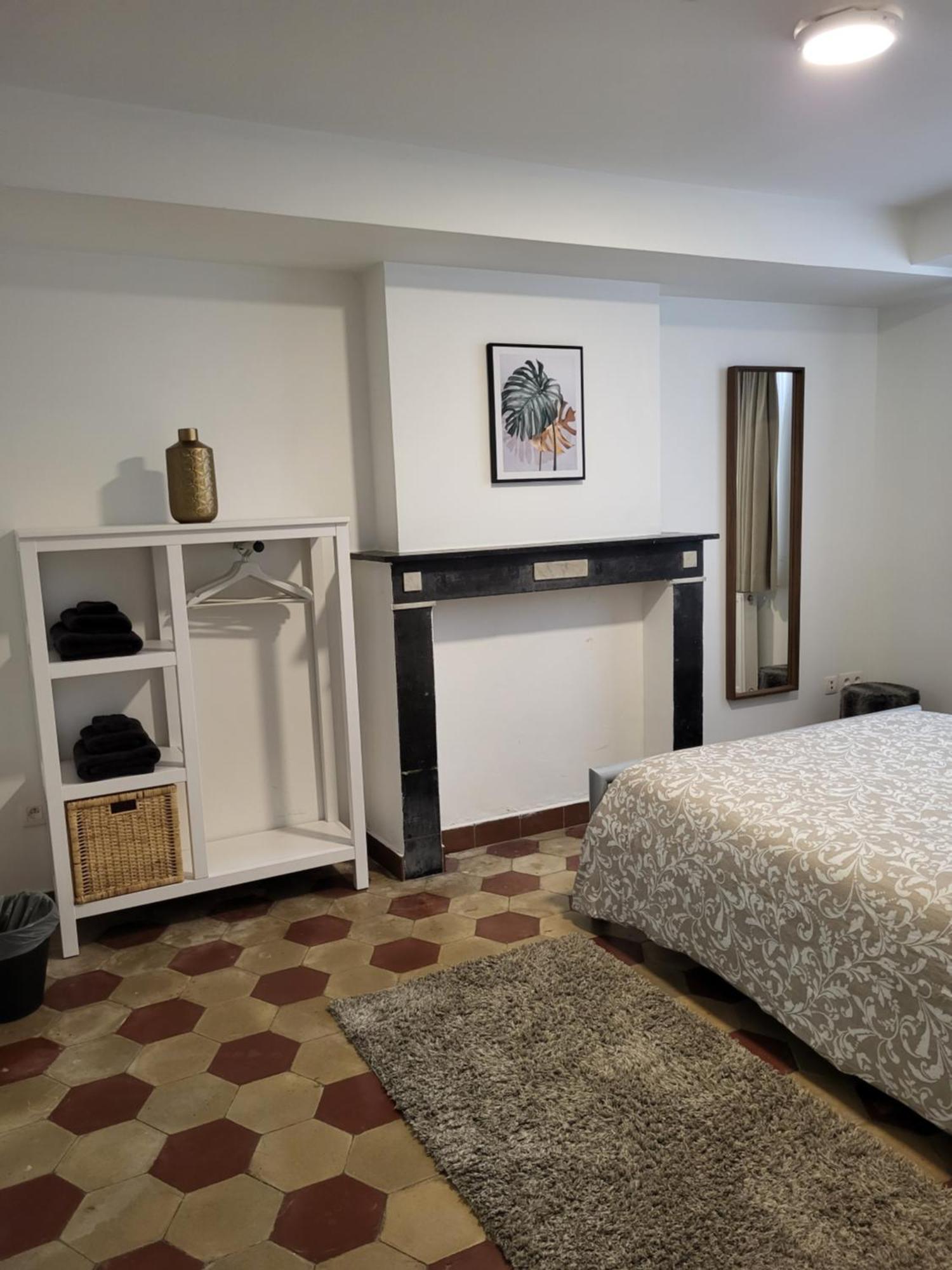 Brussels Bed & Blockchain Private Rooms With Shared Bathroom Etterbeek Habitación foto