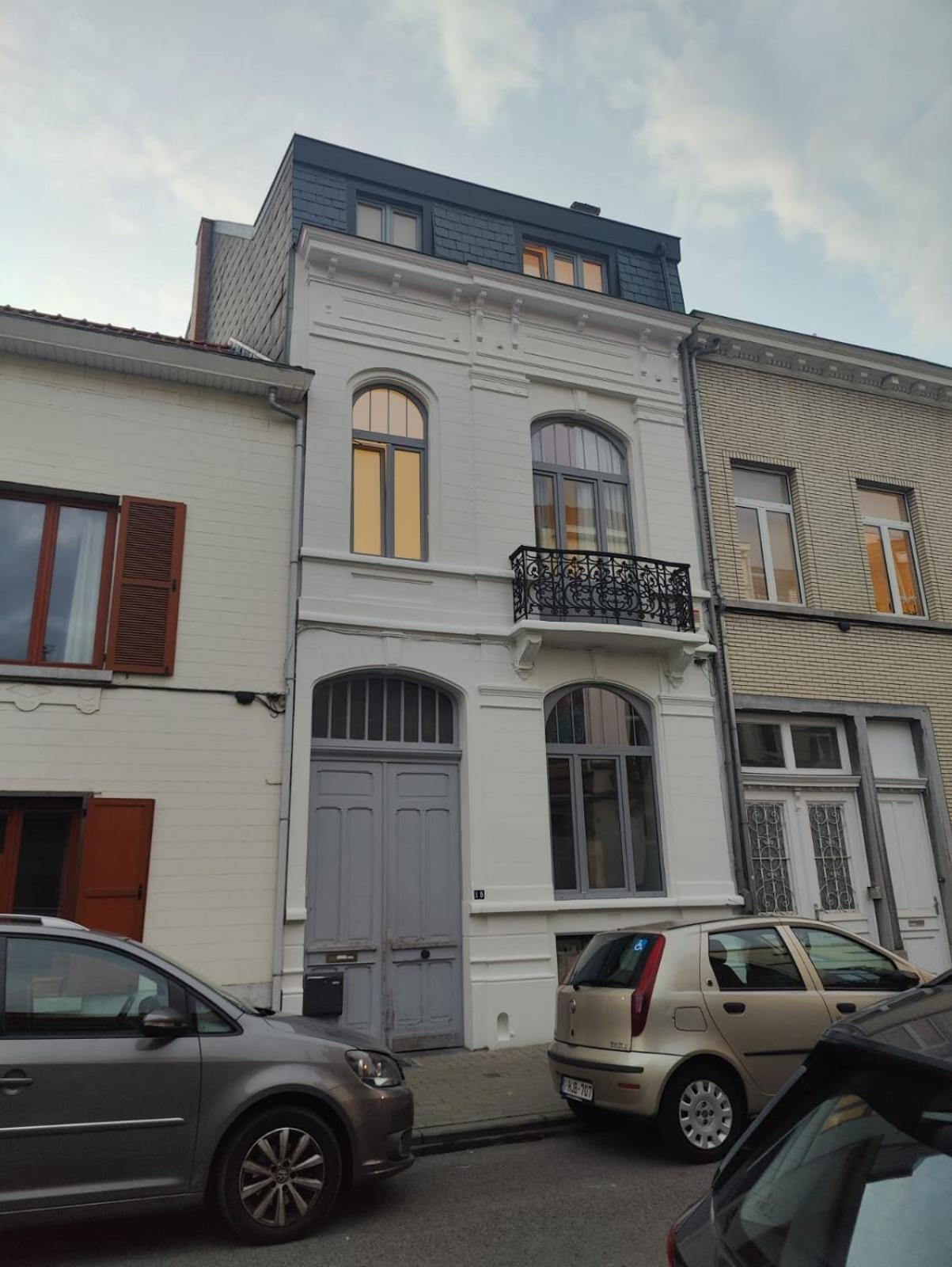 Brussels Bed & Blockchain Private Rooms With Shared Bathroom Etterbeek Exterior foto
